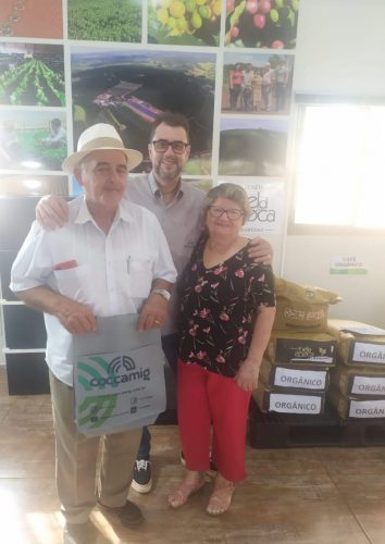 Luiz Cunha e Dona Terezinha, proprietários da Fazenda Bela Época. 